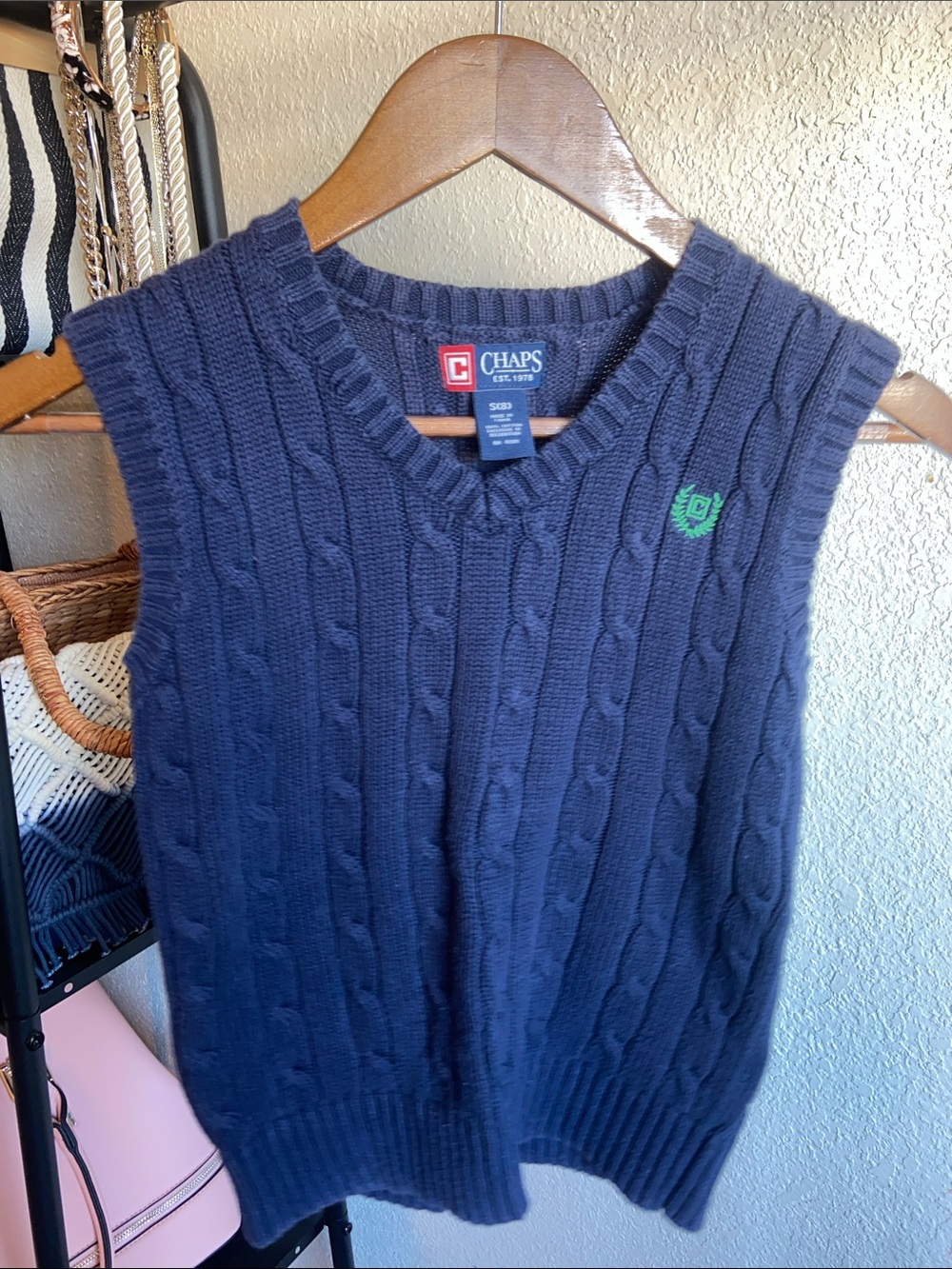 Chaps Navy Cable-Knit V-Neck Sweater Vest with Green Crest
